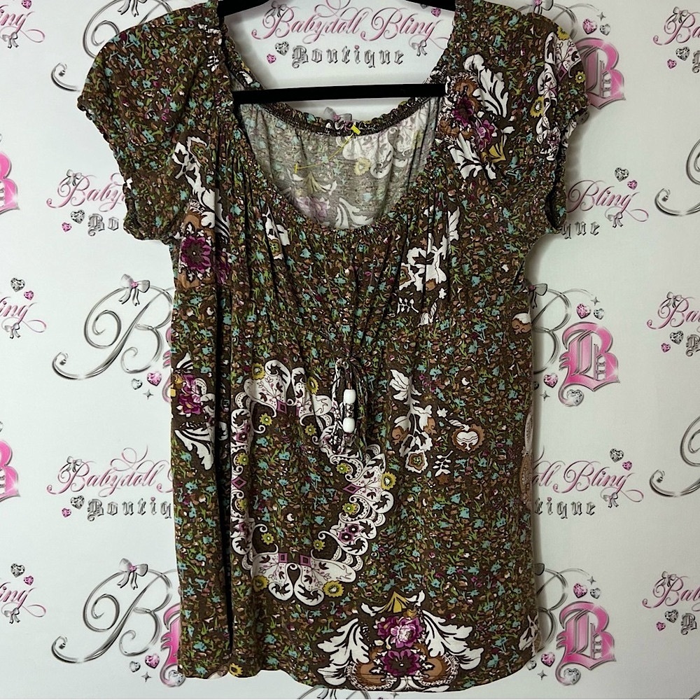 Tshirt Floral Print belted tie up beads Top paisley boho flowers milkmaid